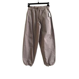 NWT Pilcro Pull On Barrel Cut Jogger Jeans in Taupe - Size XS